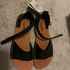 NWT Crupon Febo Barefoot - Nero size 39
